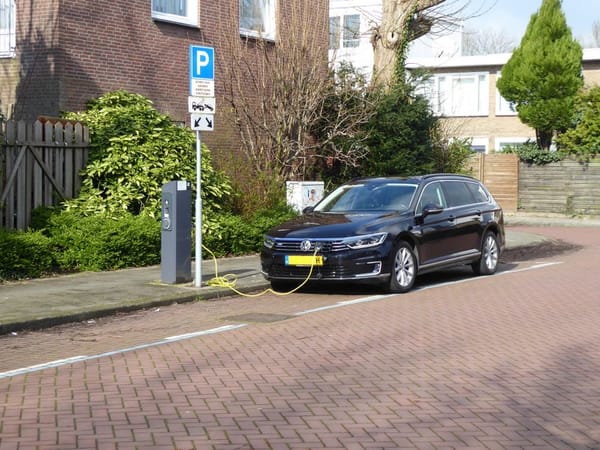 Keeping Your EV Battery Healthy for the Long Haul
