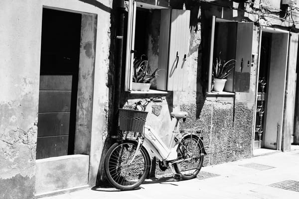 E-Bike Maintenance: Keep the Chain, Brakes and Battery Happy